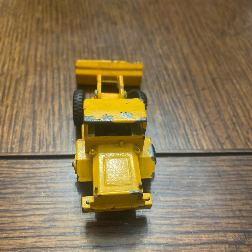 Vintage Matchbox Lesney Tractor Shovel No. 69 Yellow Movable Parts Diecast - Picture 5 of 8